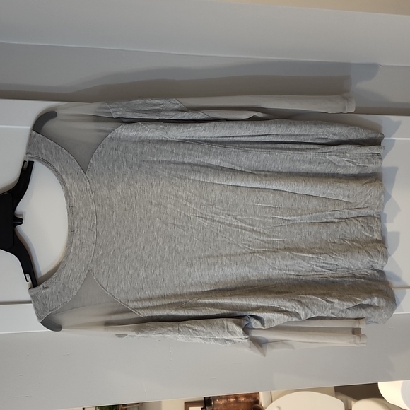 Lane Bryant, Gray, long sleeve Top. 18/20 - Picture 3 of 4